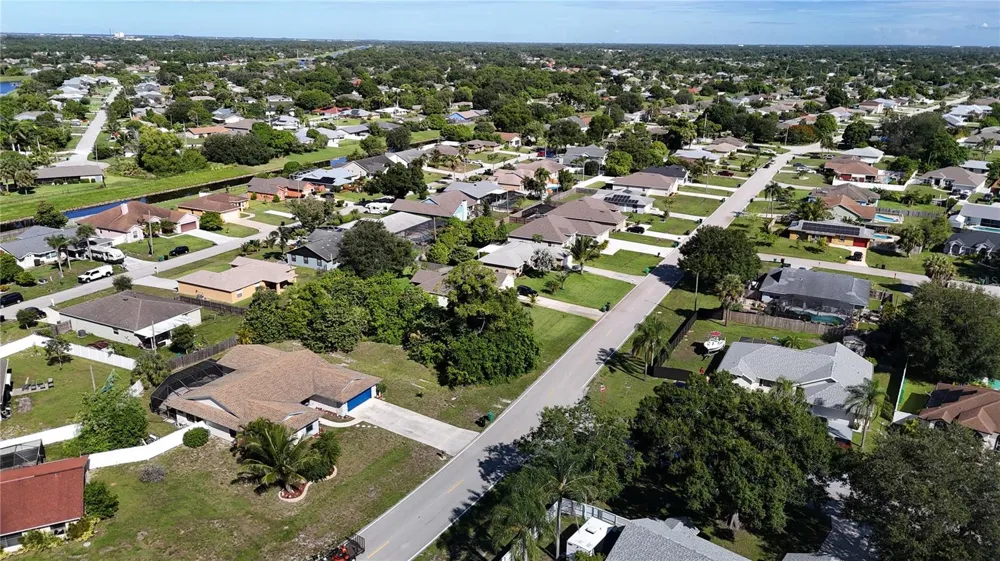 2668 SW CAMEO BOULEVARD Port St Lucie, FL 34953