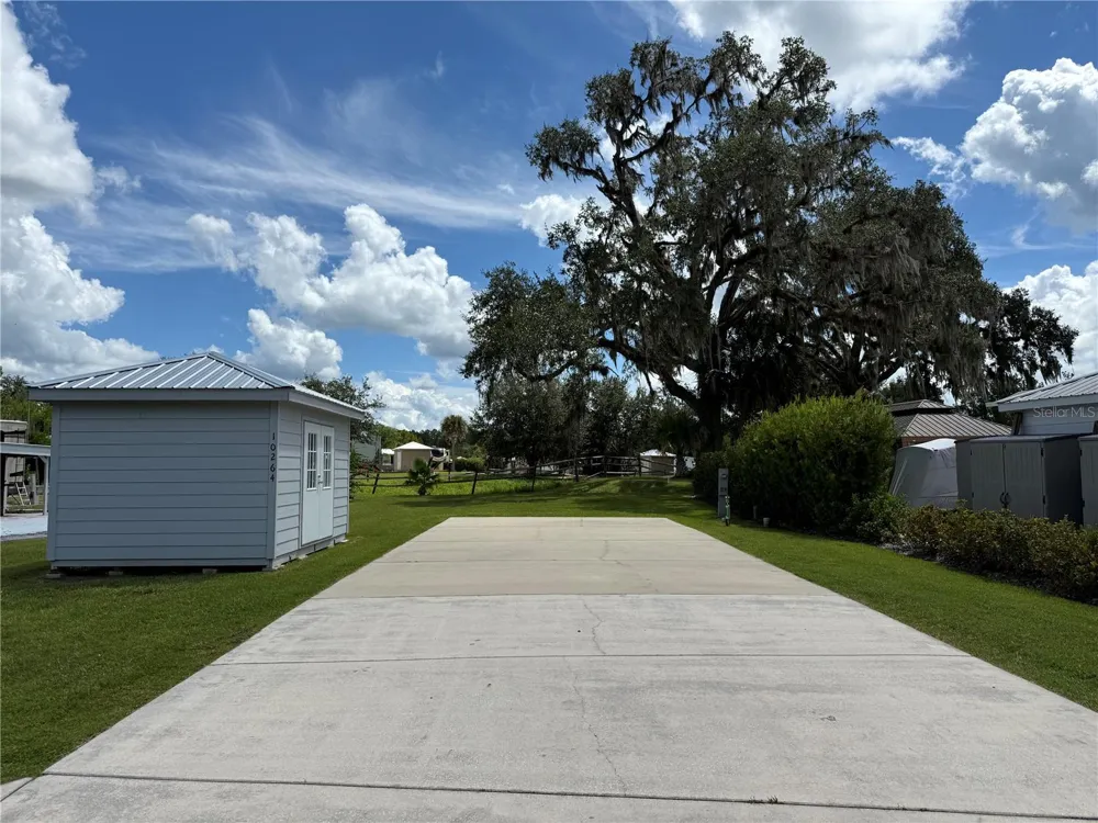 10264 NE 28TH LOOP Silver Springs, FL 34488