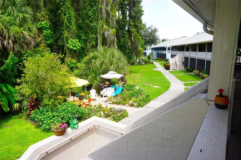 20893 HAULOVER COVE #8 Lutz, FL 33558