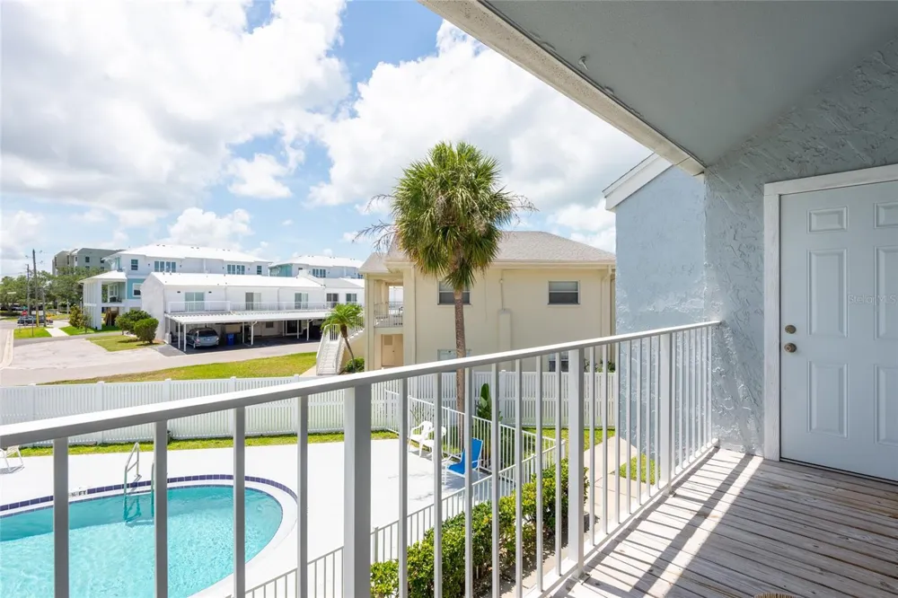 2643 ST JOSEPHS DRIVE W Dunedin, FL 34698