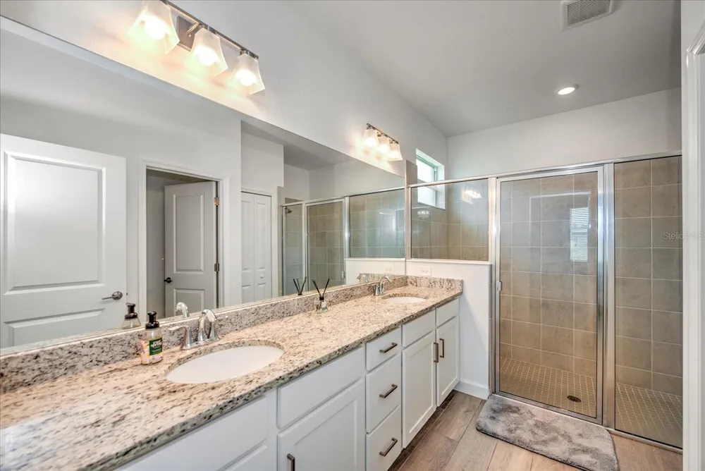 3254 WESTON MANOR DRIVE Alva, FL 33920