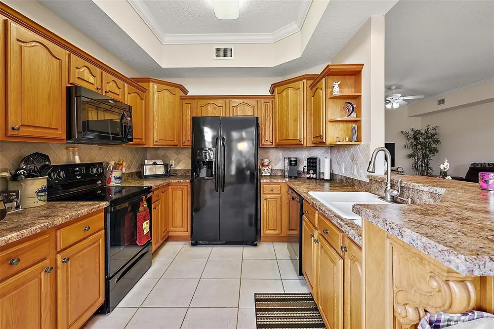 802 CAMINO REAL BOULEVARD #802 Howey In The Hills, FL 34737