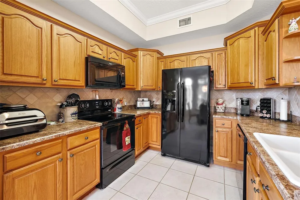 802 CAMINO REAL BOULEVARD #802 Howey In The Hills, FL 34737