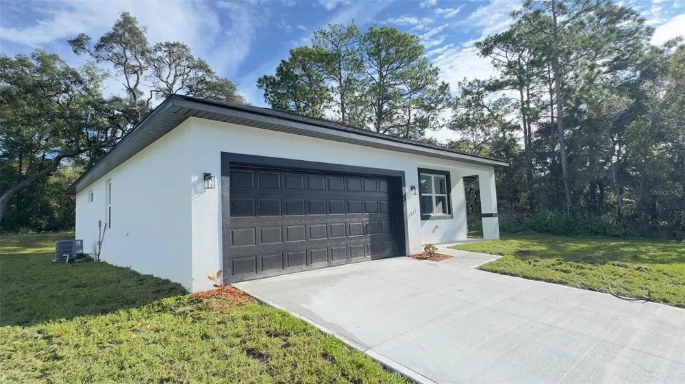 2827 W XENOX DRIVE Citrus Springs, FL 34433