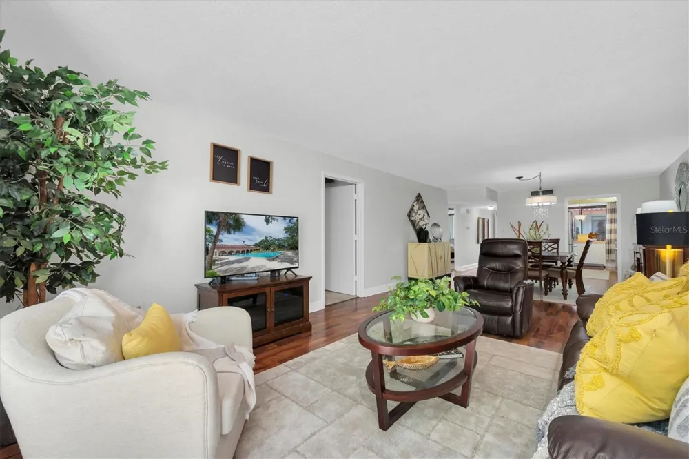 2612 PEARCE DRIVE #310 Clearwater, FL 33764