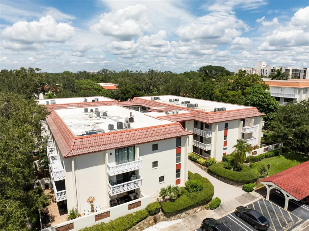 2612 PEARCE DRIVE #310 Clearwater, FL 33764