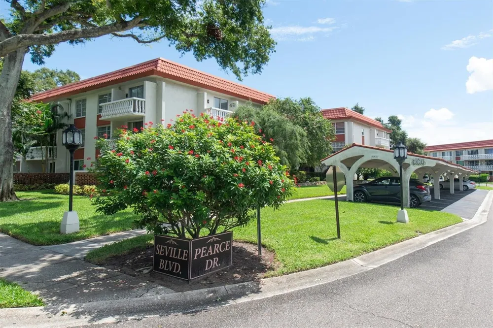 2612 PEARCE DRIVE #310 Clearwater, FL 33764