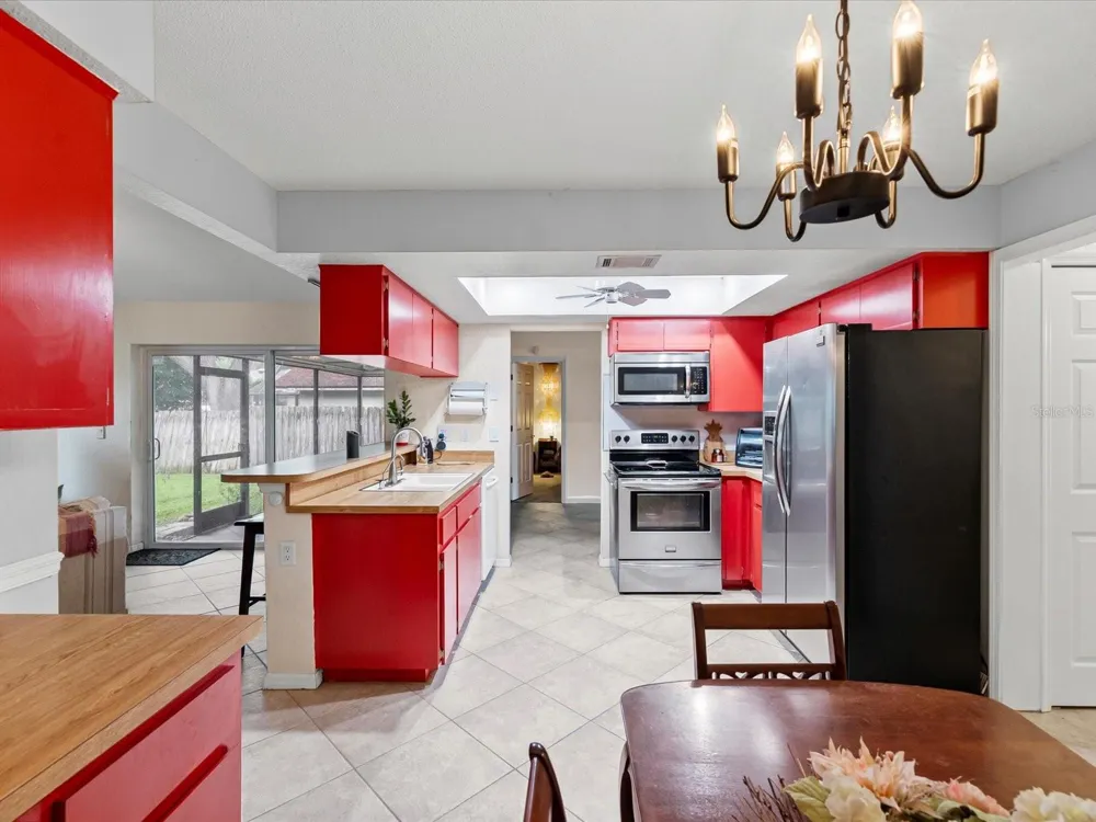12595 93RD WAY Largo, FL 33773