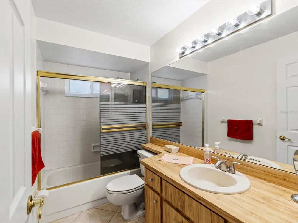 12595 93RD WAY Largo, FL 33773