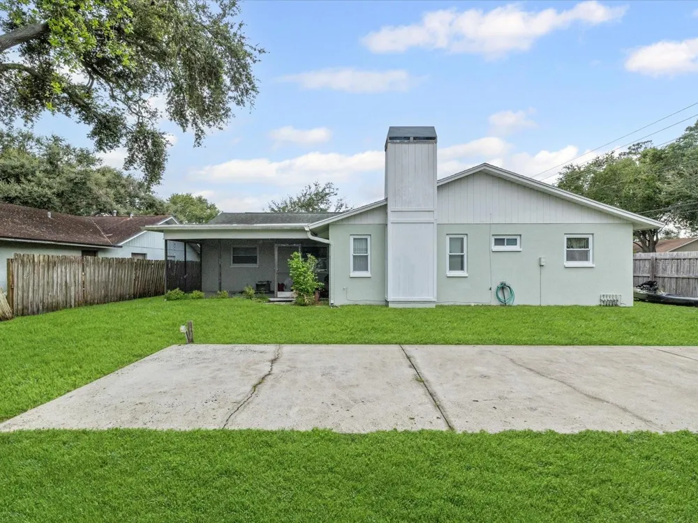12595 93RD WAY Largo, FL 33773