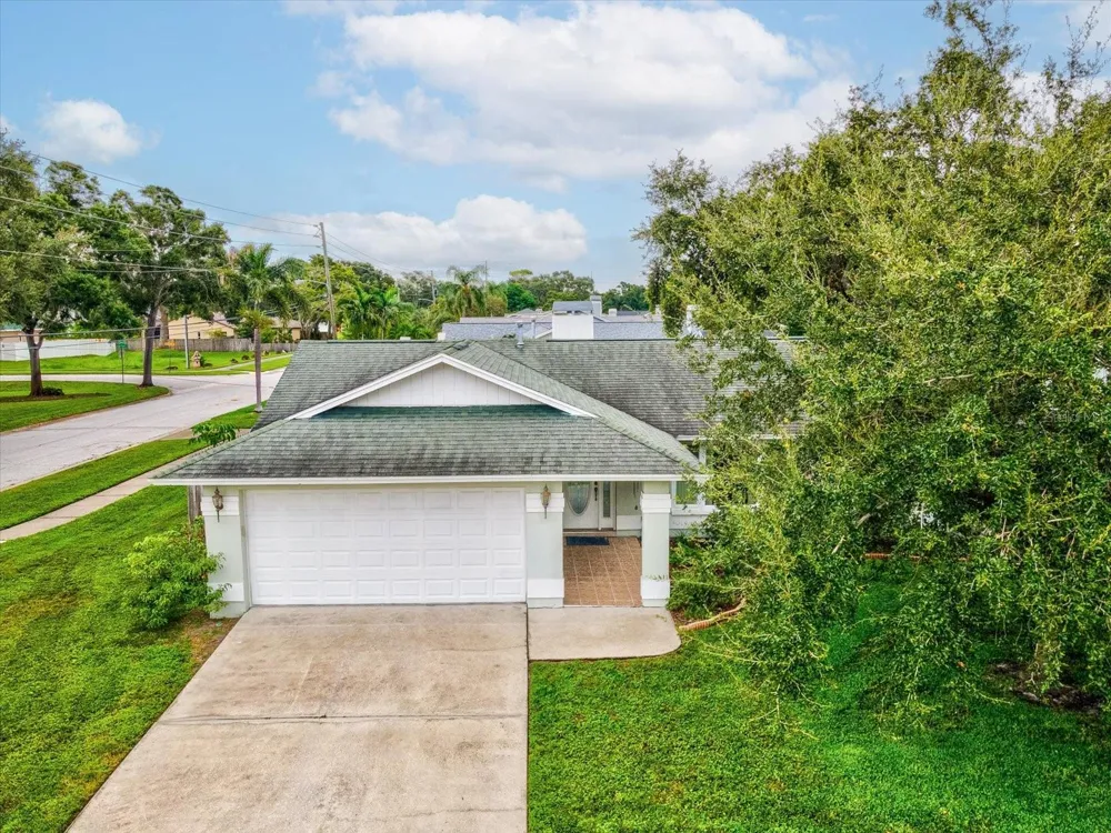 12595 93RD WAY Largo, FL 33773