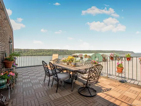 23 Water Grant Street #11A