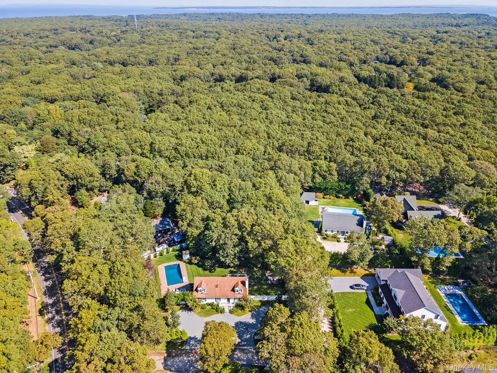 4 Calvin Street East Hampton, NY 11937