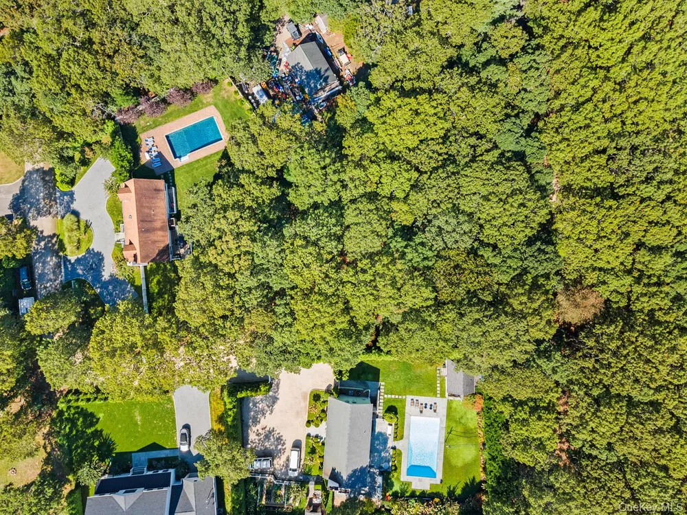 4 Calvin Street East Hampton, NY 11937