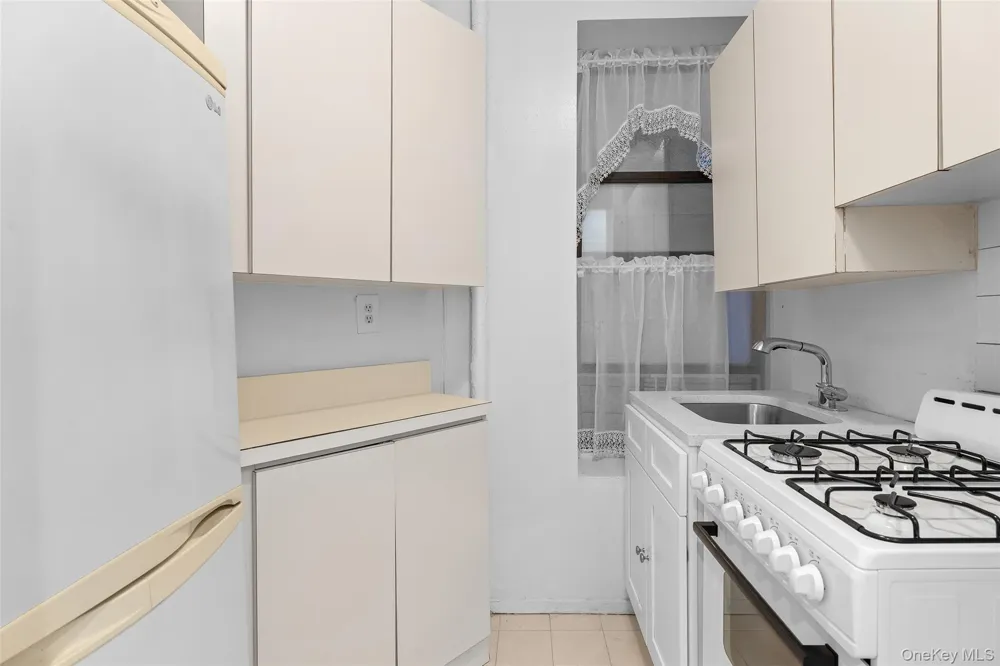 246 E 51st Street #7 New York (Manhattan), NY 10022
