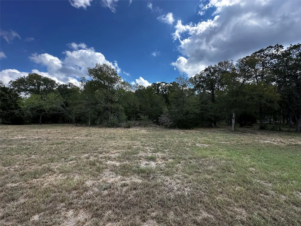 1575 Old Colony Line Road Dale, TX 78616