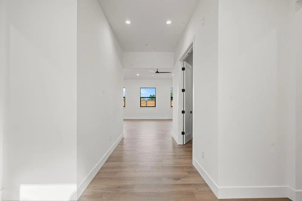 420 Maria Hollister, CA 95023