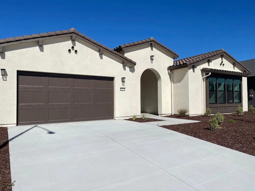 420 Maria Hollister, CA 95023