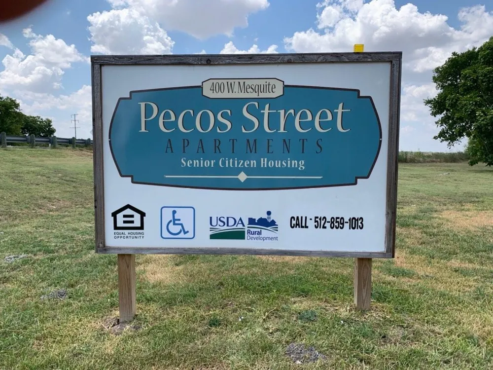 400 W Mesquite St Granger, TX 76530