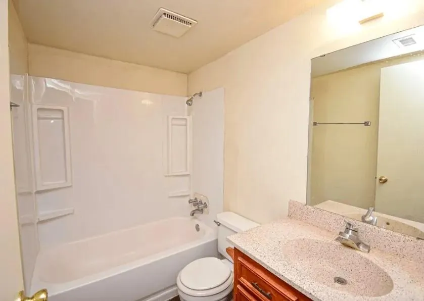 20598 Pine Island Rd Hempstead, TX 77445