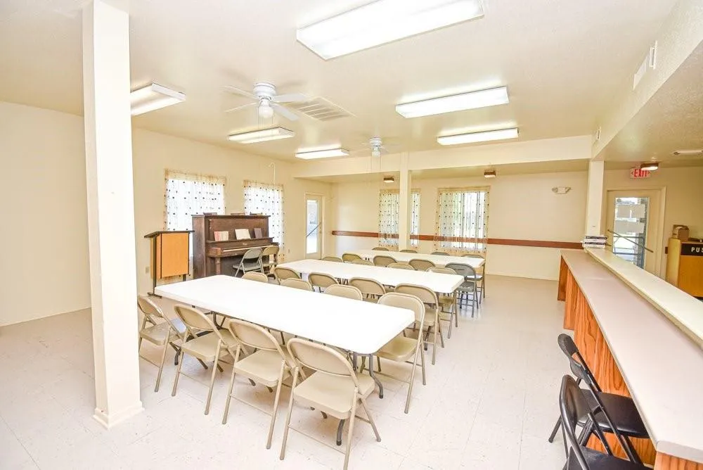 576 Ellen Powell Dr Hempstead, TX 77445