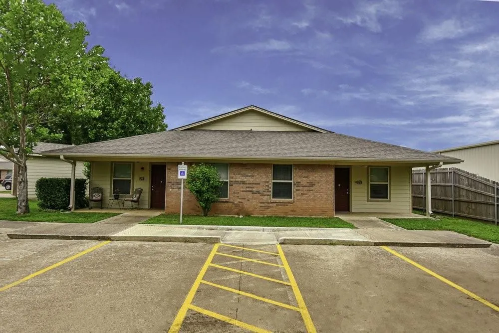 417 E Main St Bullard, TX 75757