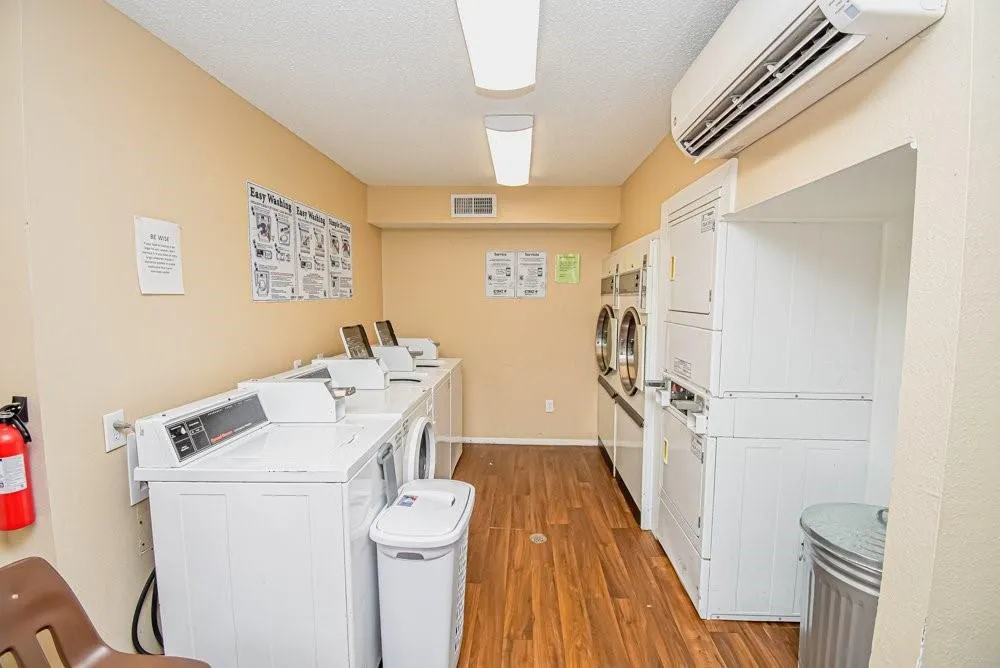 427 Martin St Chandler, TX 75758