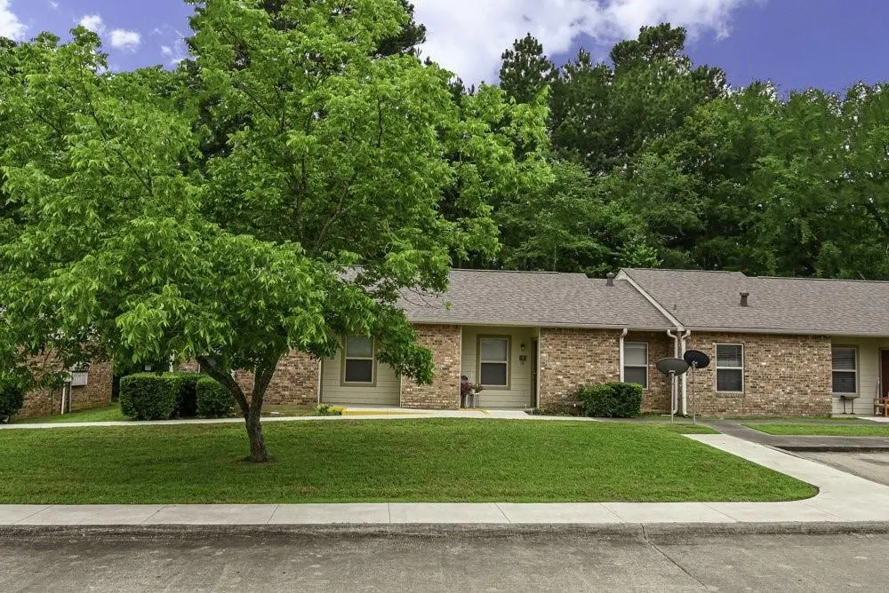 427 Martin St Chandler, TX 75758