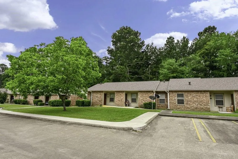 427 Martin St Chandler, TX 75758
