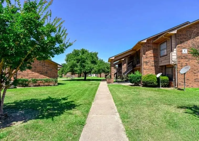 1845 5th St Hempstead, TX 77445