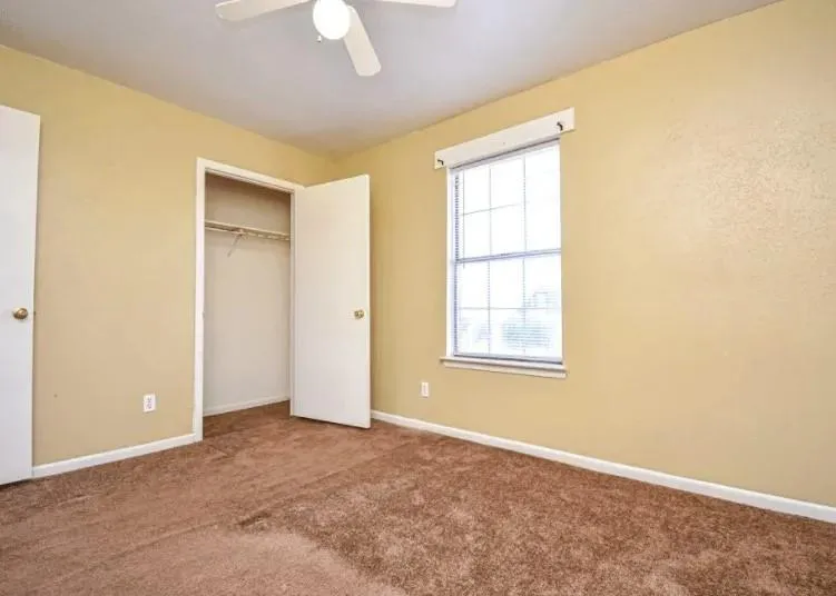 1845 5th St Hempstead, TX 77445
