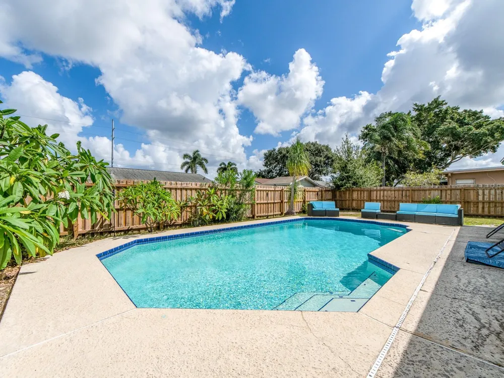 1832 SETON DRIVE Clearwater, FL 33763