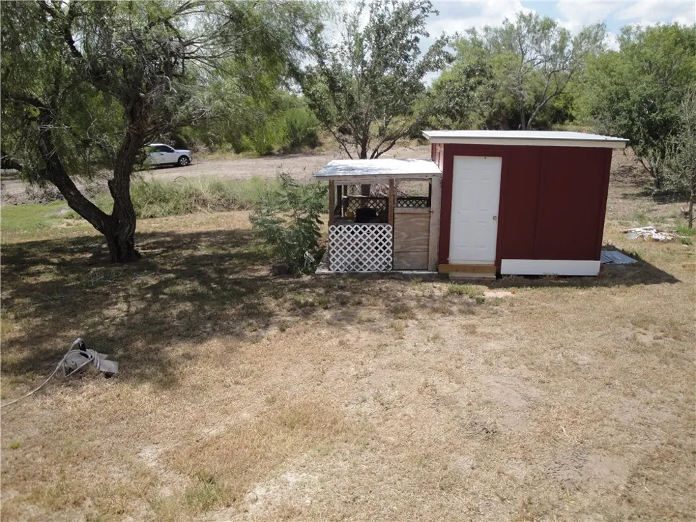 315 S Vista Drive S Sandia, TX 78383