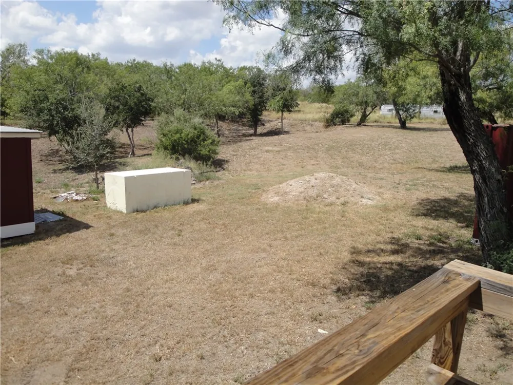 315 S Vista Drive S Sandia, TX 78383