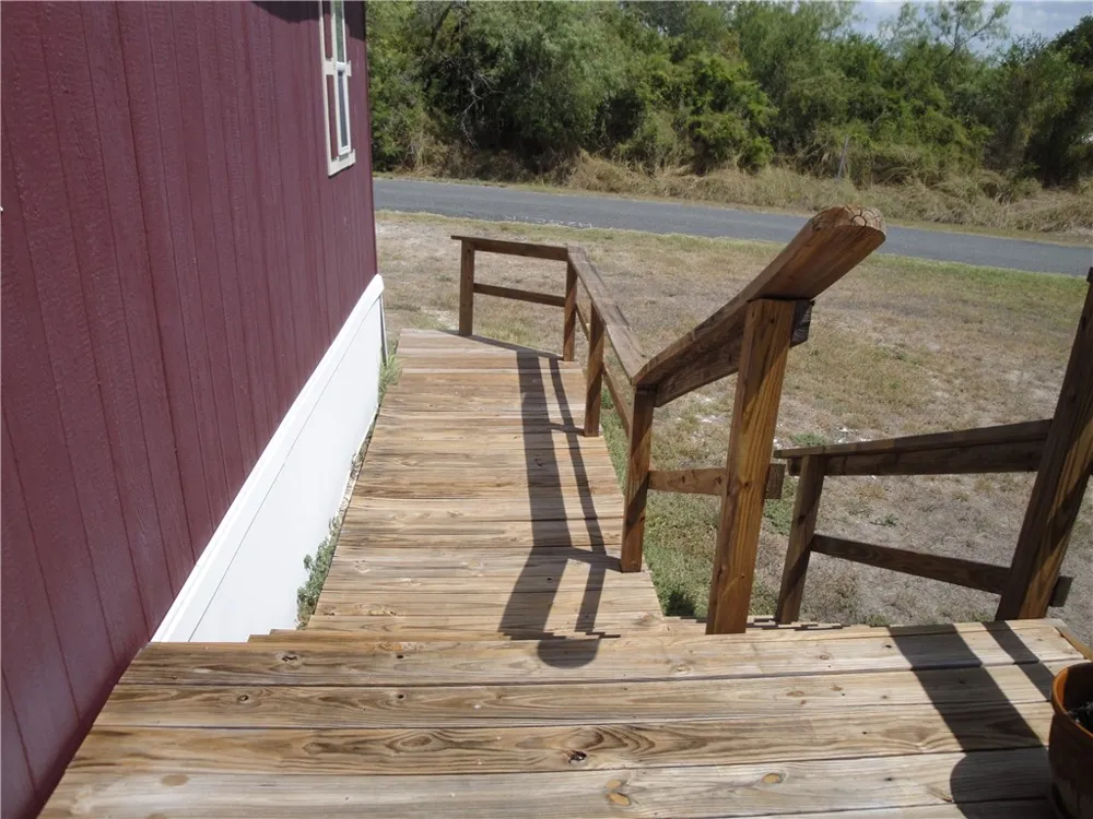 315 S Vista Drive S Sandia, TX 78383
