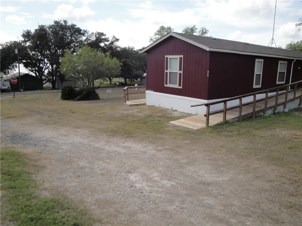 315 S Vista Drive S Sandia, TX 78383