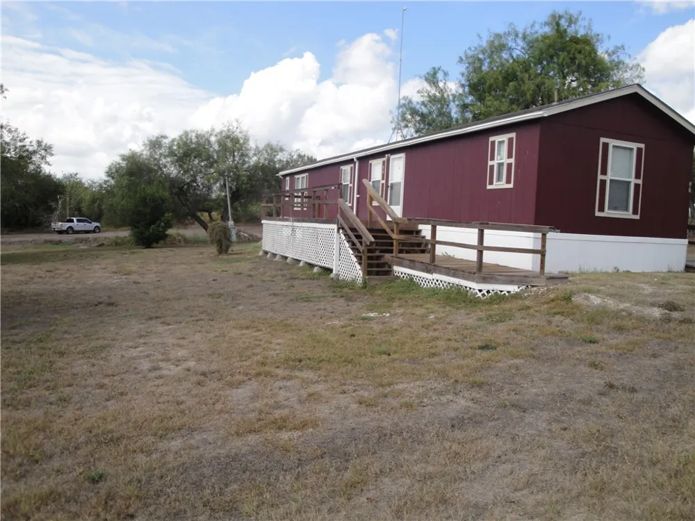 315 S Vista Drive S Sandia, TX 78383