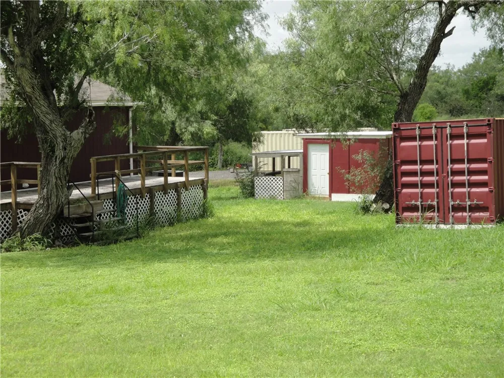 315 S Vista Drive S Sandia, TX 78383