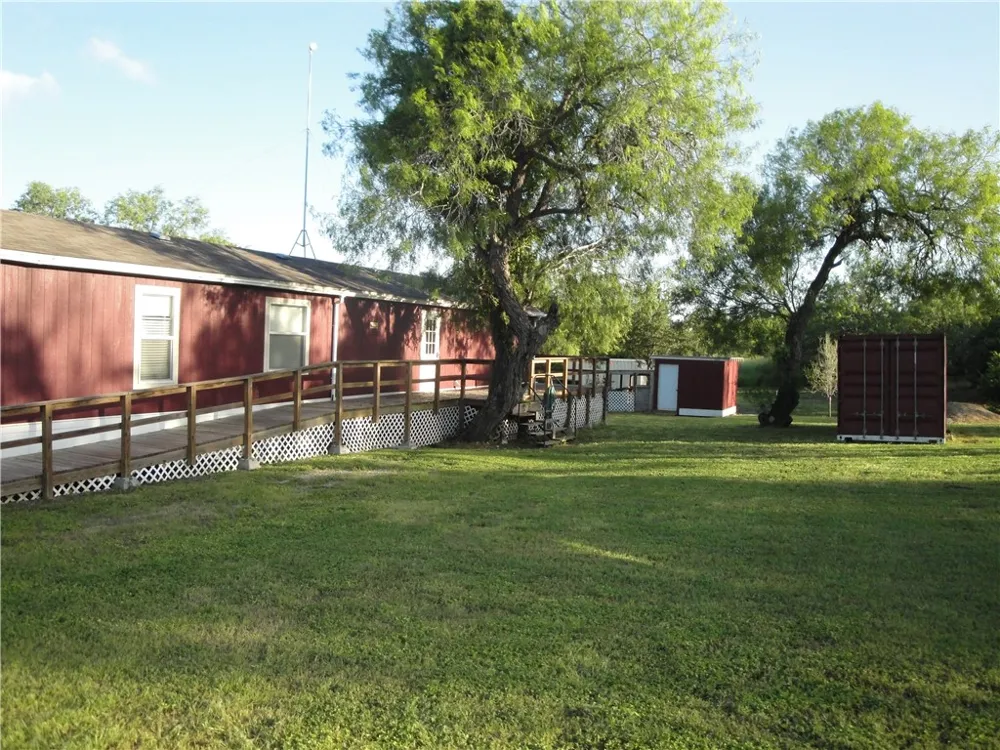 315 S Vista Drive S Sandia, TX 78383