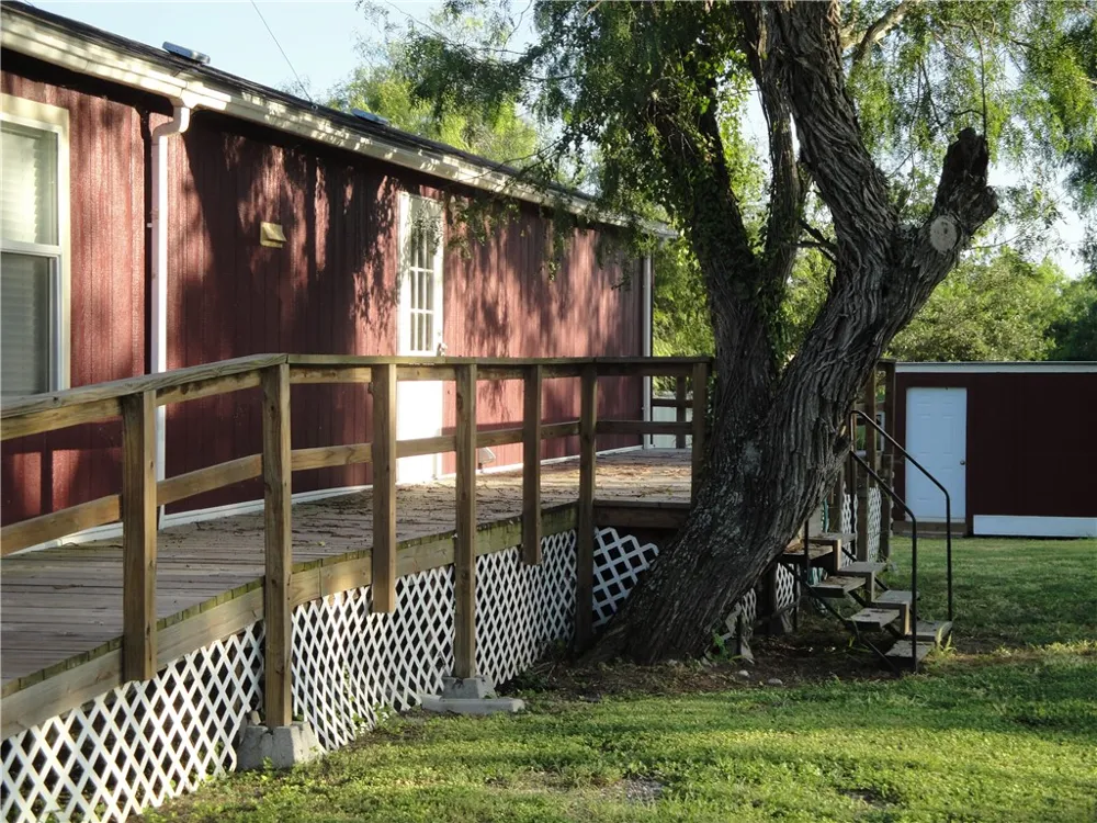 315 S Vista Drive S Sandia, TX 78383