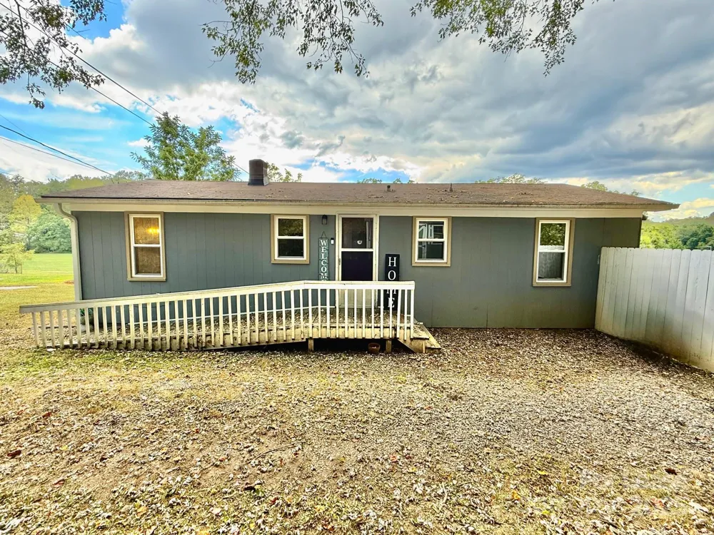 12 Powell Street Asheville, NC 28806