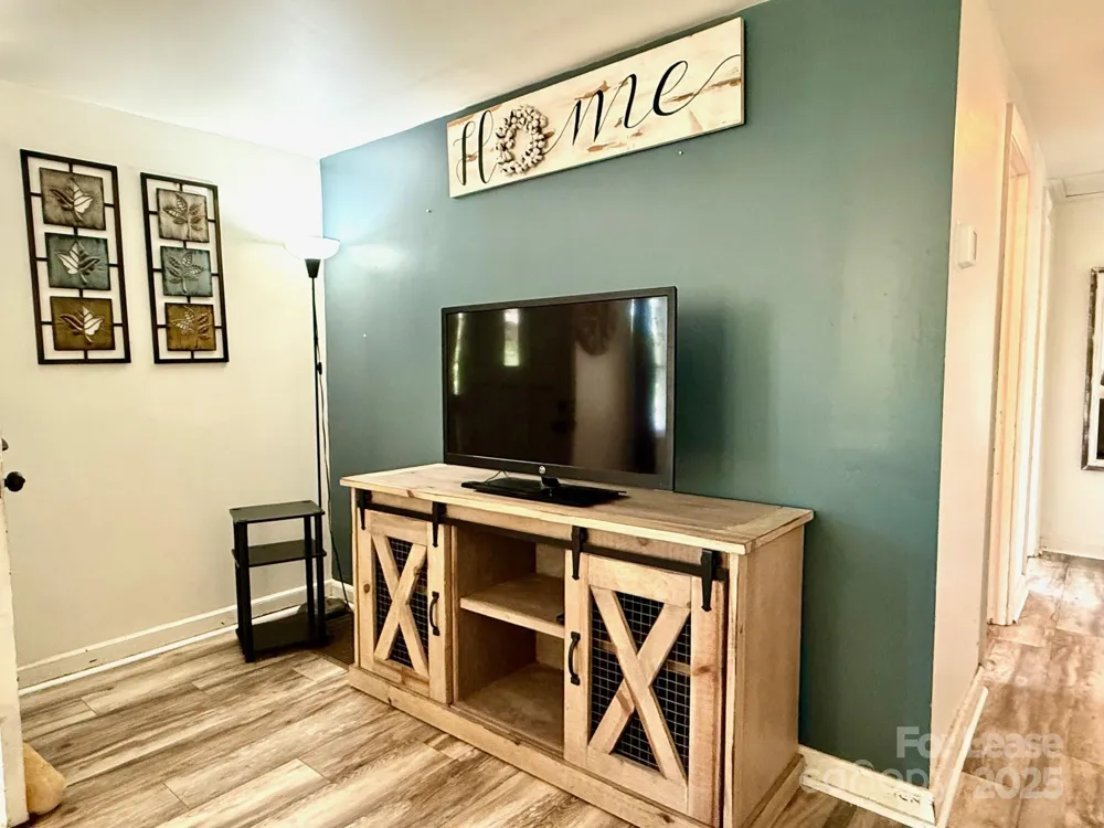 12 Powell Street Asheville, NC 28806