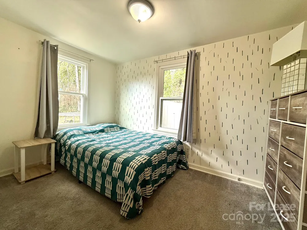 12 Powell Street Asheville, NC 28806