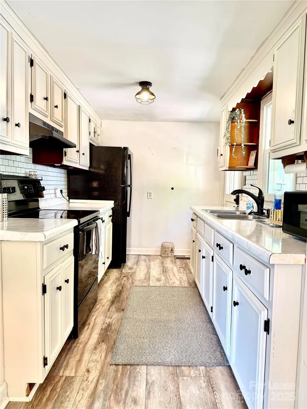 12 Powell Street Asheville, NC 28806