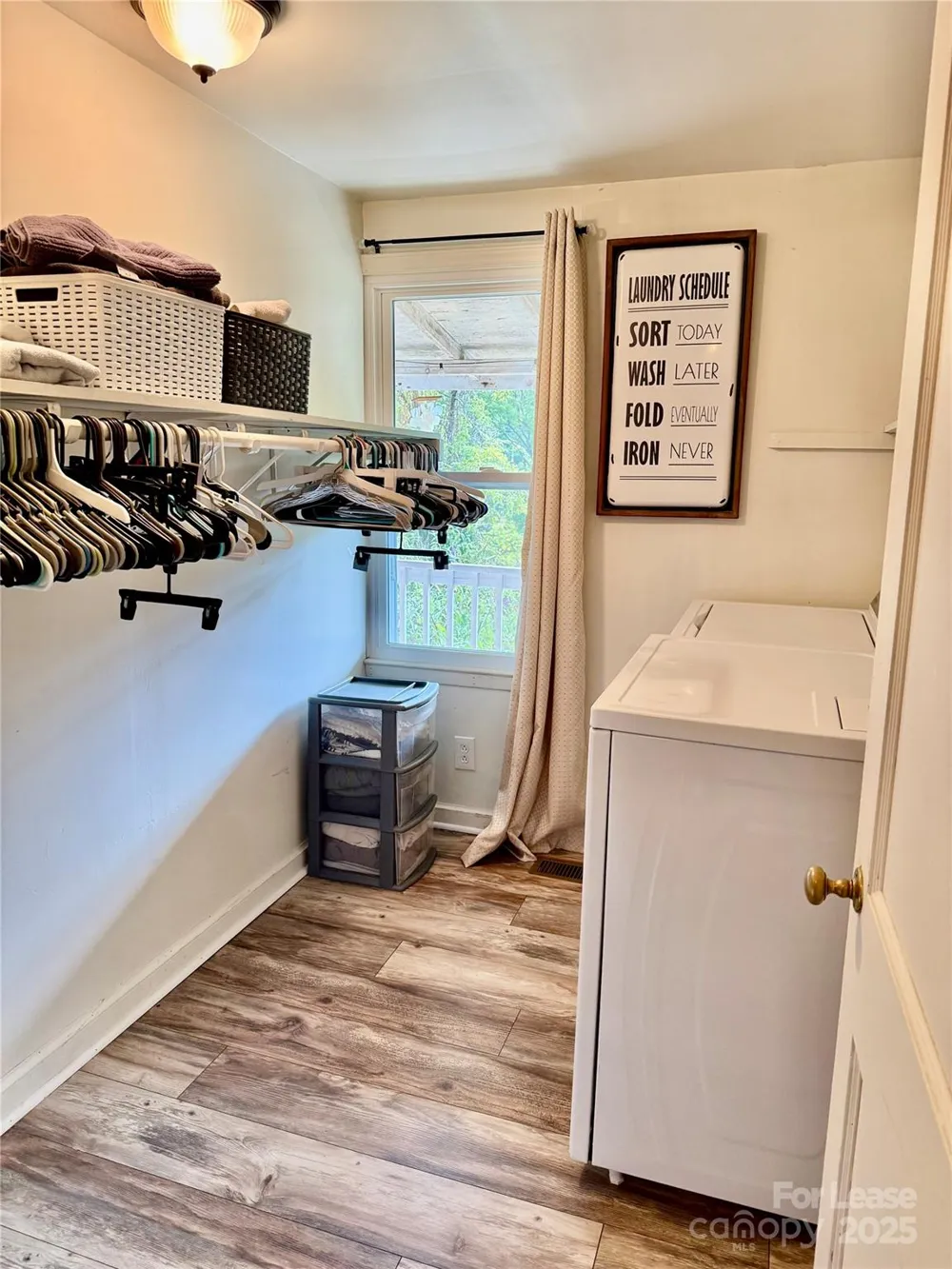 12 Powell Street Asheville, NC 28806