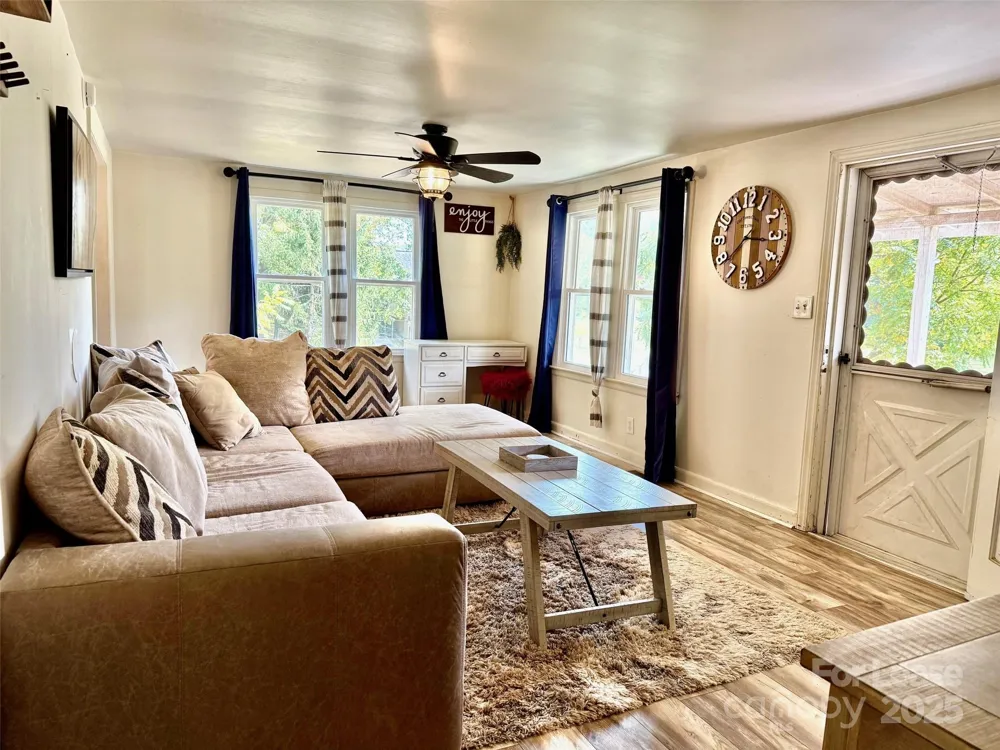 12 Powell Street Asheville, NC 28806