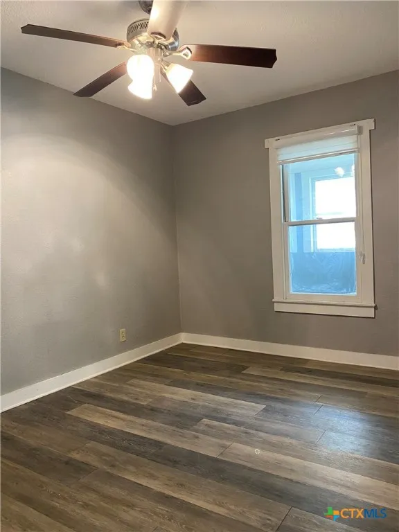 121 E 15th Street Shiner, TX 77984