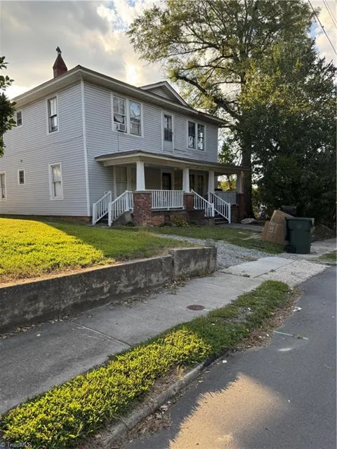 106 College Street