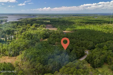 101 Cummins Creek Road