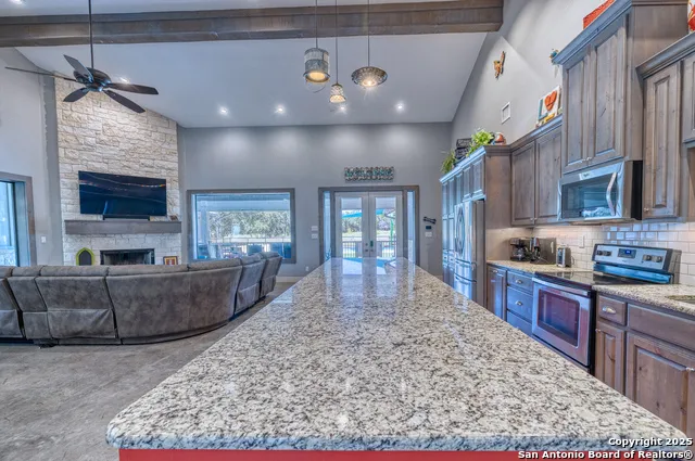 989 Mountain Valley Drive Concan, TX 78838
